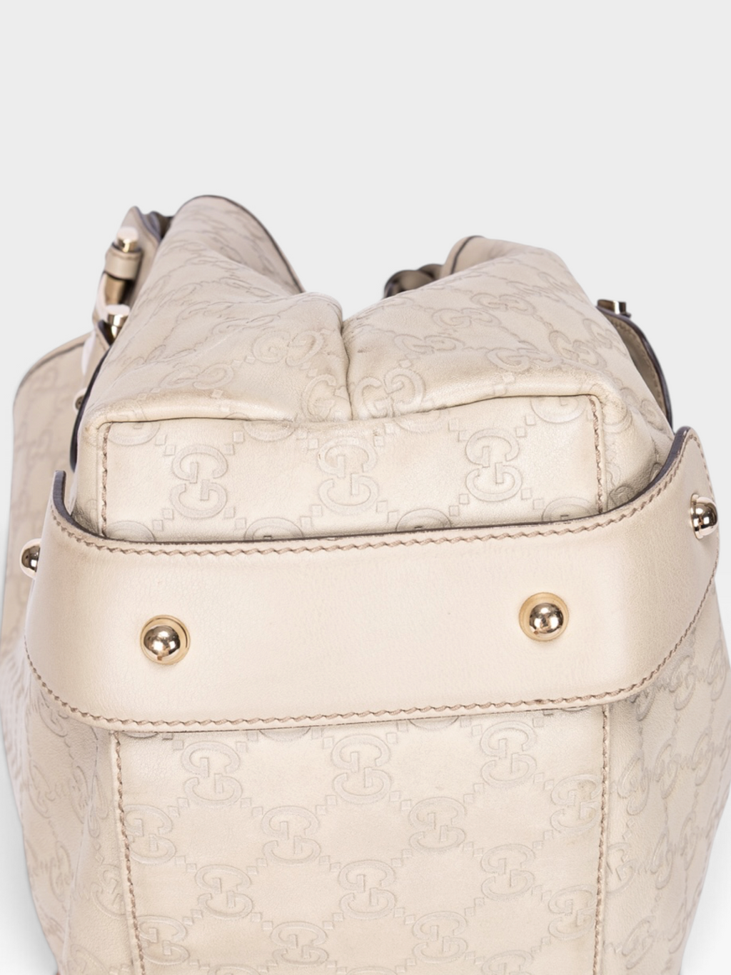 Gucci Pelham In Guccissima With Ivory Leather