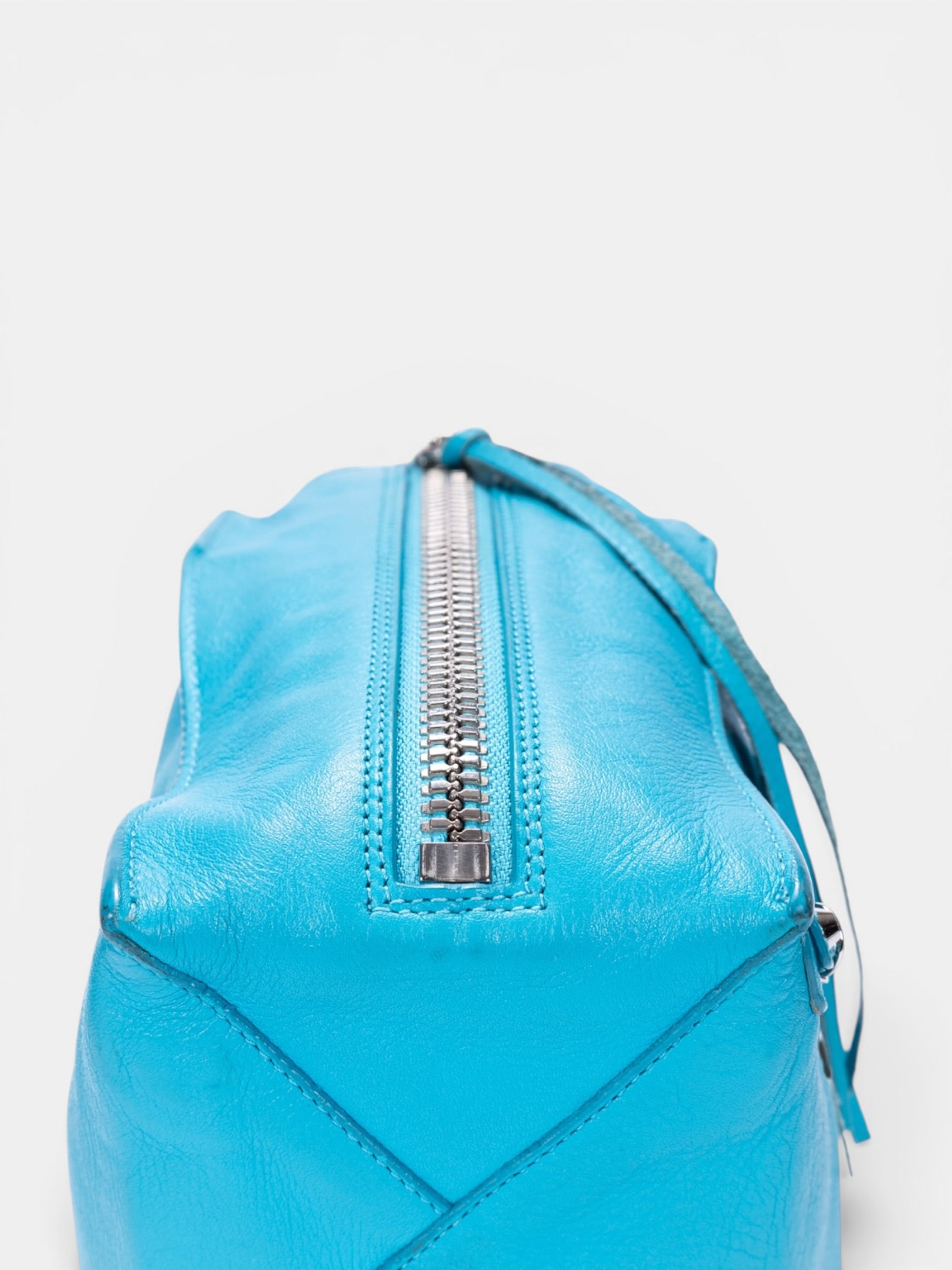 Balenciaga Papier A6 Zip Around Tote Bag In Blue