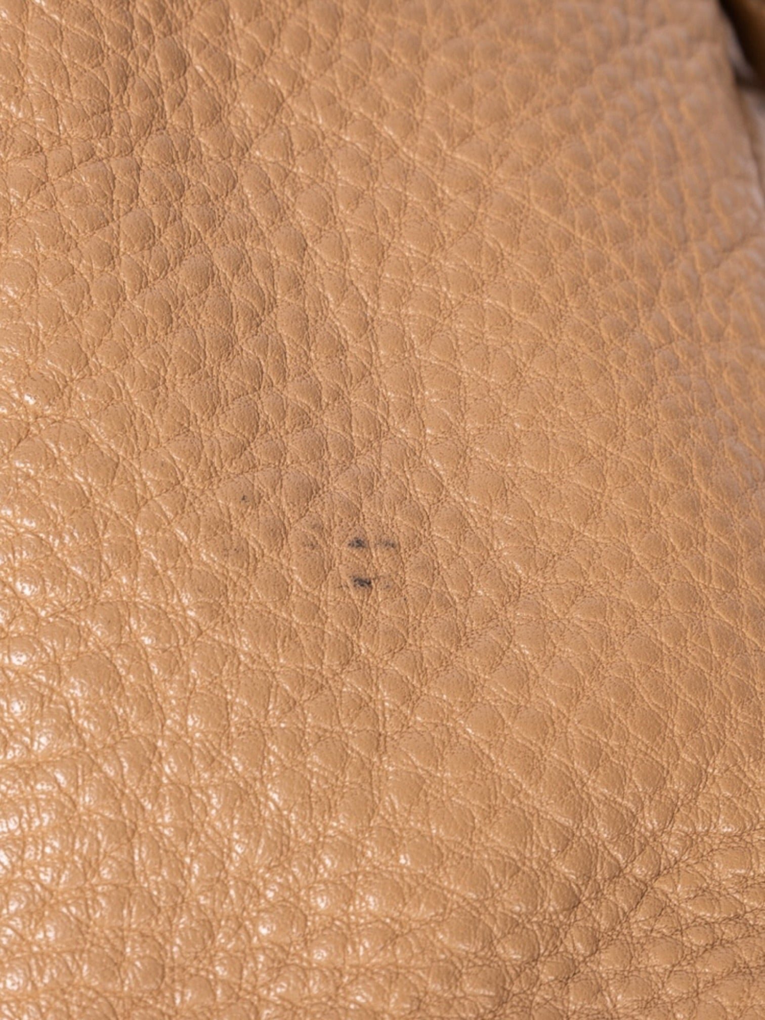 Prada Vitello Daino Shoulder Bag In Beige